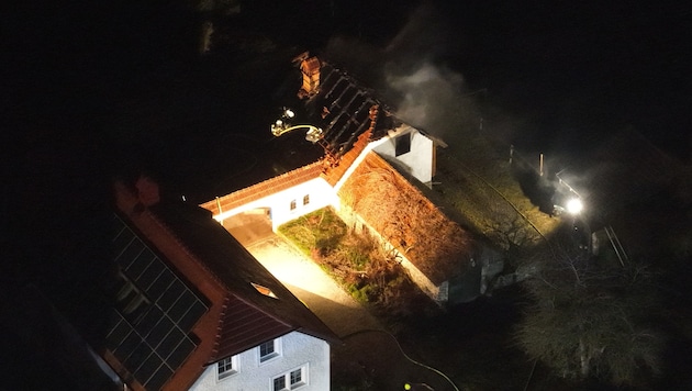 Das Nebengebäude brannte vollständig aus