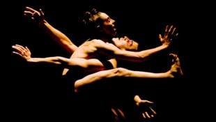 Zwei starke Musikwerke bildeten zum Auftakt die Grundlage für die Tanznotation der Kanadierin ...