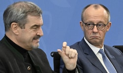 Die deutsche Bundesregierung befindet sich im Umfragetief. Bayerns Ministerpräsident und ...