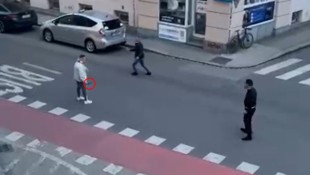 Immer wieder bedrohte der Kroate auch die Verfolger mit dem Messer.