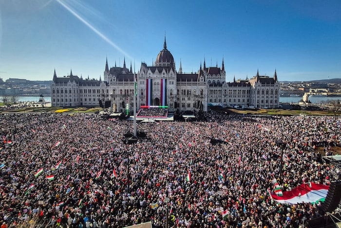 Die großen Wahlkampfveranstaltungen fanden am Sonntag anlässlich des ungarischen ...