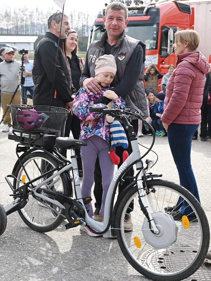 Am Ende drehte Christina schon selbst einige Testrunden mit ihrem Flitzer.