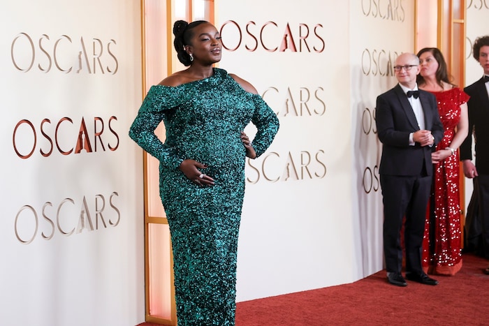 Wunmi Mosaku mit Babybauch