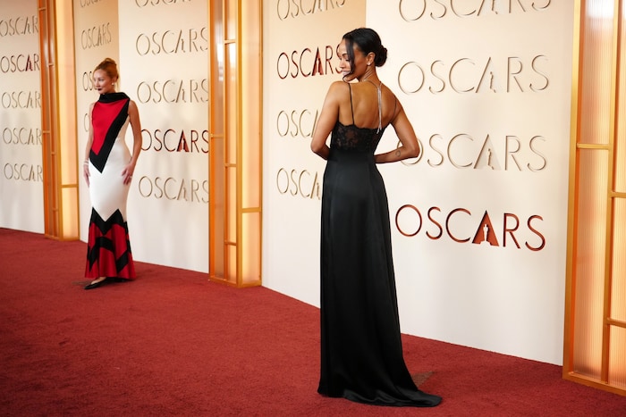 Miyako Bellizzi (links) und Zoe Saldana