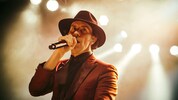 Frische 47 und so agil wie ein Mittzwanziger: Maximo-Park-Frontmann Paul Smith trotzt dem Alter ...