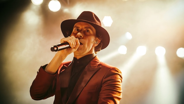 Frische 47 und so agil wie ein Mittzwanziger: Maximo-Park-Frontmann Paul Smith trotzt dem Alter ...