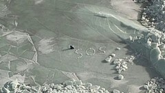 Von dieser Eisscholle wurden zwei Touristen aus Deutschland gerettet.