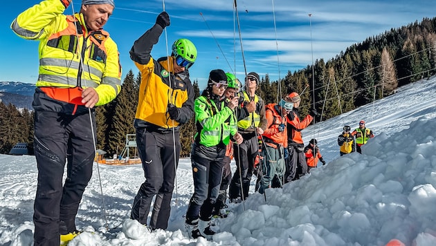 Bergretter aus Österreich, Italien und Slowenien im gemeinsamen Einsatz