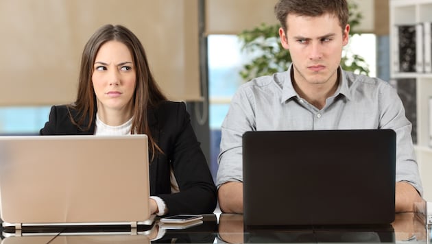 Klappt die Zusammenarbeit nicht reibungslos, fühlt man sich auch schneller ausgelaugt.