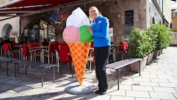 Ilaria Grava freut sich, ihre Eisstatue zurückzuhaben. Jetzt will sie eine noch größere Version ...