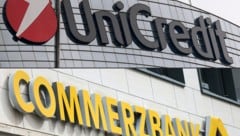 Mit der Übernahme könnte ein neuer Bankenriese entstehen, in Deutschland sieht man das aber noch ...