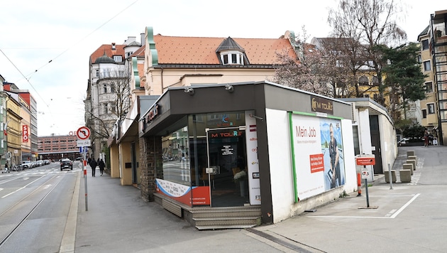 Dieses einstöckige Gebäude soll einem Bürokomplex weichen.