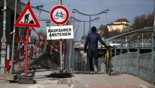 Das Radverbot ist durch die Baustelle notwendig.