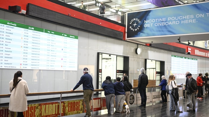 Die Zunahme an Transitpassagieren gleicht den Rückgang des Aufkommens aus und in die ...