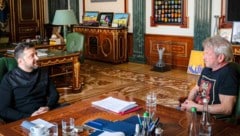 Sean Penn sitzt statt bei den Oscars lieber mit Selenskyj zusammen.