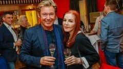 Presley mit dem österreichischen Top-Musiker Dennis Jale