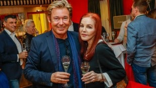 Presley mit dem österreichischen Top-Musiker Dennis Jale