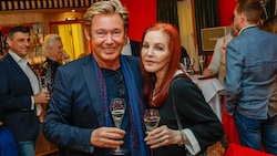 Presley mit dem österreichischen Top-Musiker Dennis Jale