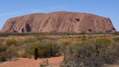 Der Uluru (vormals „Ayers Rock“) auf einer Archivaufnahme