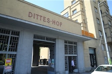 Erneut ist es in dem Gemeindebau zu einem schrecklichen Vorfall gekommen.