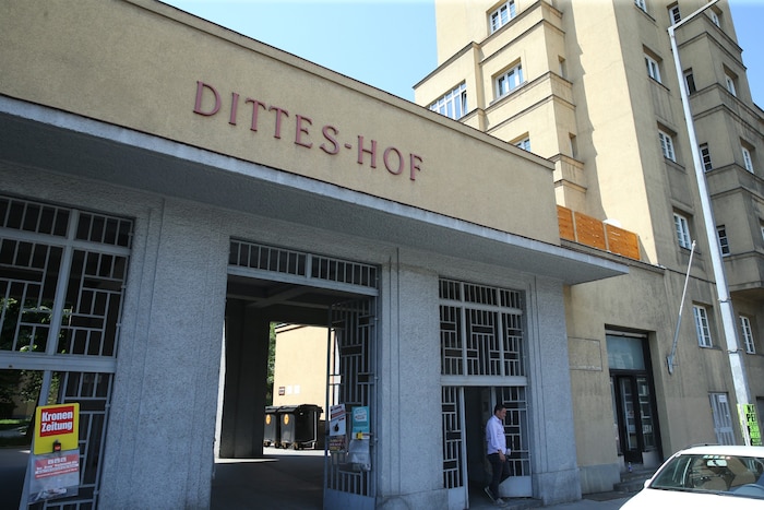 Erneut ist es in dem Gemeindebau zu einem schrecklichen Vorfall gekommen.