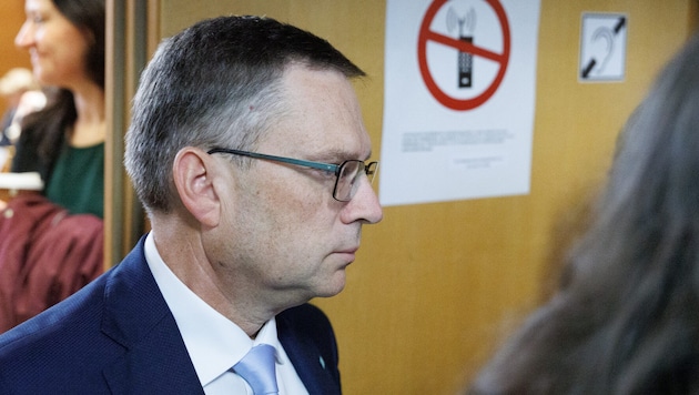 Im Prozess gegen ÖVP-Klubobmann August Wöginger ging es am Dienstag weiter.