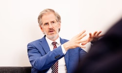 Stephan Pauly ist seit 2020 Intendant im Wiener Musikverein. Sein Vertrag wurde bereits einmal ...