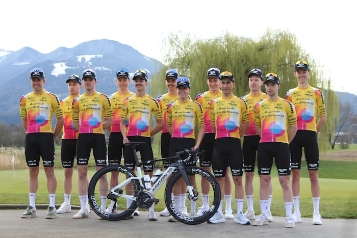 Während die Berge in Vorarlberg noch gut verschneit sind, präsentiert sich das „Team Vorarlberg“ ...