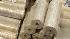 Der Betrieb befasst sich mit der Energieerzeugung und Herstellung von Holzbriketts (Symbolbild).