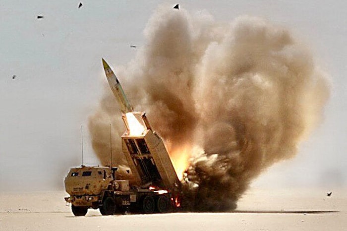 Abschuss einer HIMARS-Artillerierakete der US-Armee