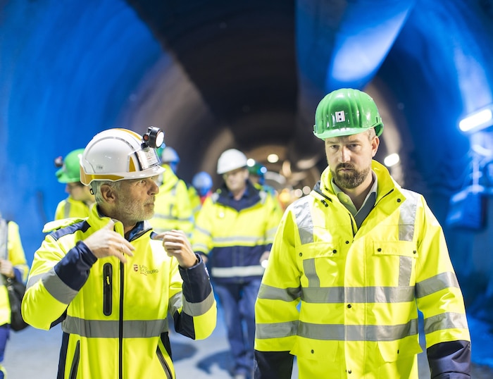 Referatsleiter Christian Cecon (l.) mit Landesvize Stefan Schnöll