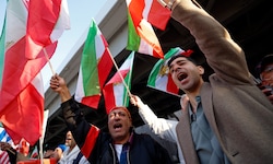 In Japan lebende Iraner gingen am Dienstag in Tokio auf die Straße.
