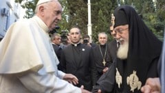 Papst Franziskus und der Patriarch Ilia II. 2016 bei einem Besuch in Georgien