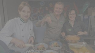 Auch Starkoch Christof Widakovich ist bei der Kochshow dabei.