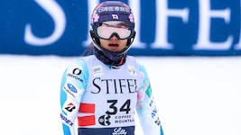 Die Japanerin Asa Ando hängt ihre Skier an den Nagel.