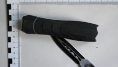 Das zerbrochene Springmesser wurde sichergestellt.