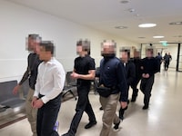 Die vier U-Häftlinge sehen sich mit schlimmen Vorwürfen konfrontiert. 