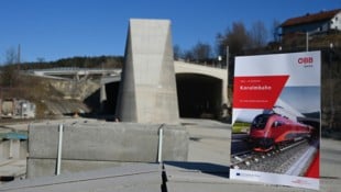 2022 wurde noch gebaut, nun fährt die Koralmbahn auf der neuen Strecke, auch durch den ...