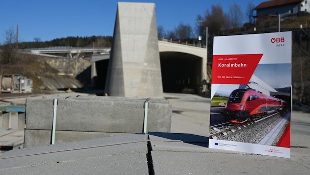 2022 wurde noch gebaut, nun fährt die Koralmbahn auf der neuen Strecke, auch durch den ...