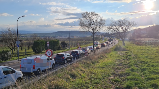 Zwischen Großhöflein und Kleinhöflein ist die Bundesstraße nur einspurig befahrbar.