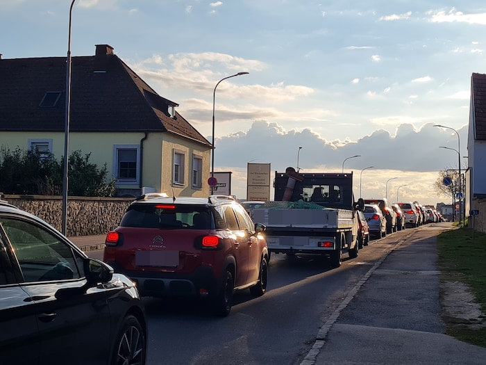 Bereits in Kleinhöflein beginnt der abendliche Stau..