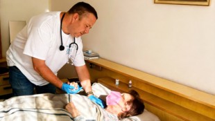 Die aktiv-regelmäßige Pflege selbst gehört nicht zum Berufsbild des Gänserndorfer ...