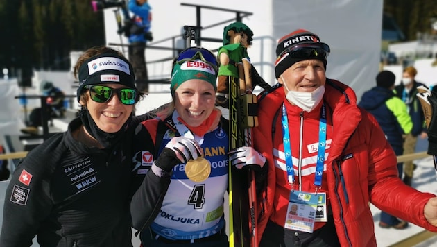 Sandra Flunger (li.) mit ihrer langjährigen Paradeathletin Lisa Hauser (M.) und Alfred Eder.