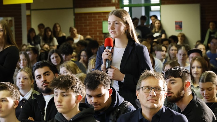 Aus dem jugendlichen Publikum gab es viele Fragen.
