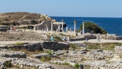 Dem Mann wird mitunter vorgeworfen, Ausgrabungen ohne Genehmigung durchgeführt zu haben ...