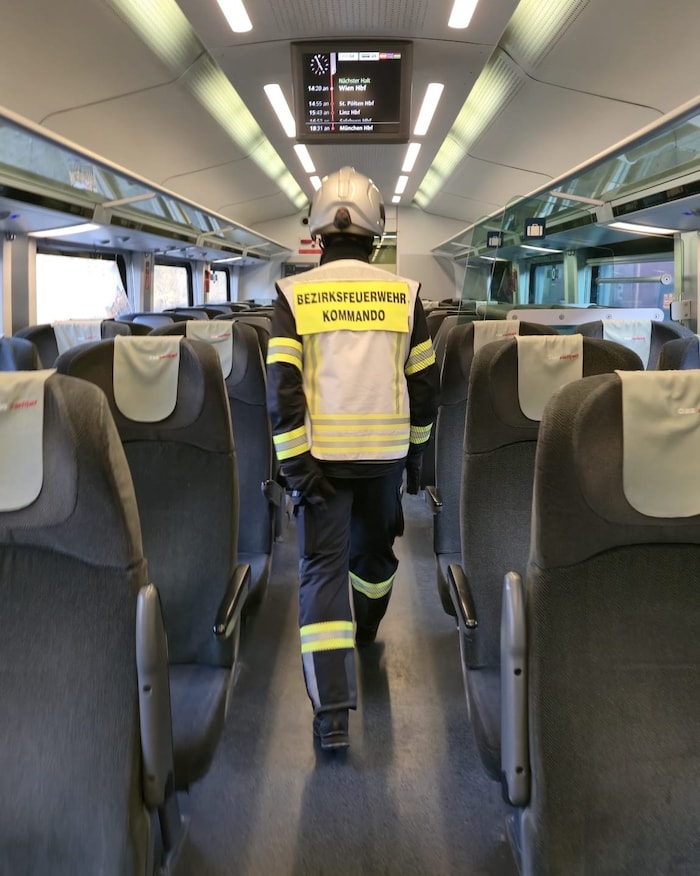 Die Feuerwehr war mit 36 Personen im Einsatz.