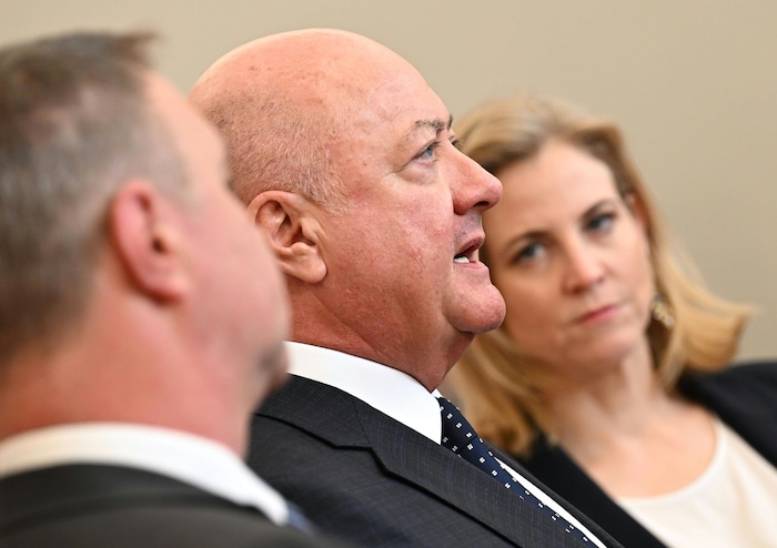 Montagmittag klärten Babler, Stocker und Meinl-Reisinger die letzten Details zum Budget unter ...