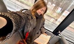 Eine halbe Stunde bin ich unterwegs, wenn ich mit dem Bus in die Arbeit fahre – perfekt, um ein ...