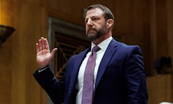 Senator Markwayne Mullin bei seiner Vereidigung als  US-Heimatschutzminister – er will sein ...