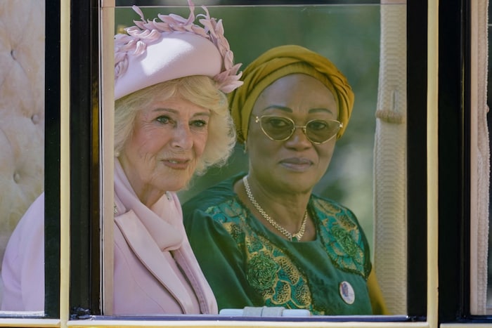 Camilla bei einer Kutschfahrt durch Windsor mit der nigerianischen First Lady